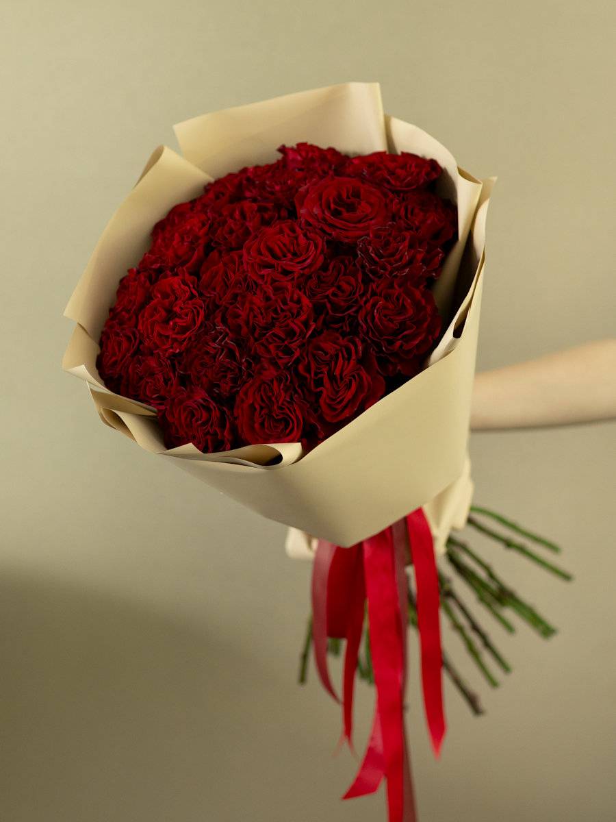 Букет из 23 розы Харц