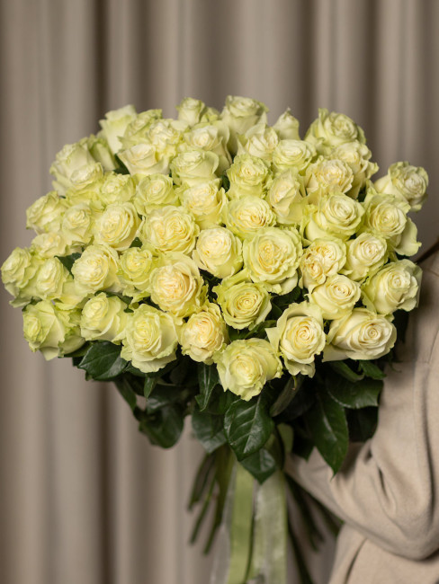 51 роза Мондиаль